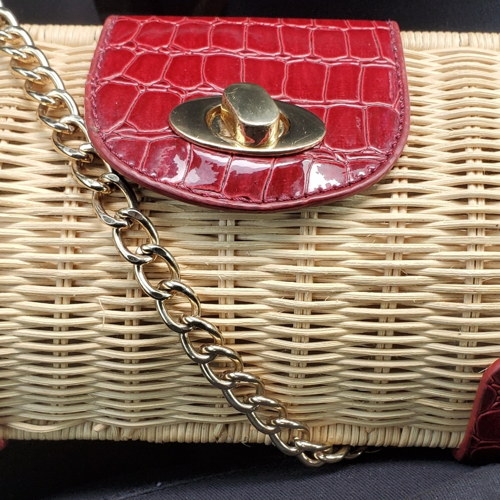 Wicker shoulder purse clutch